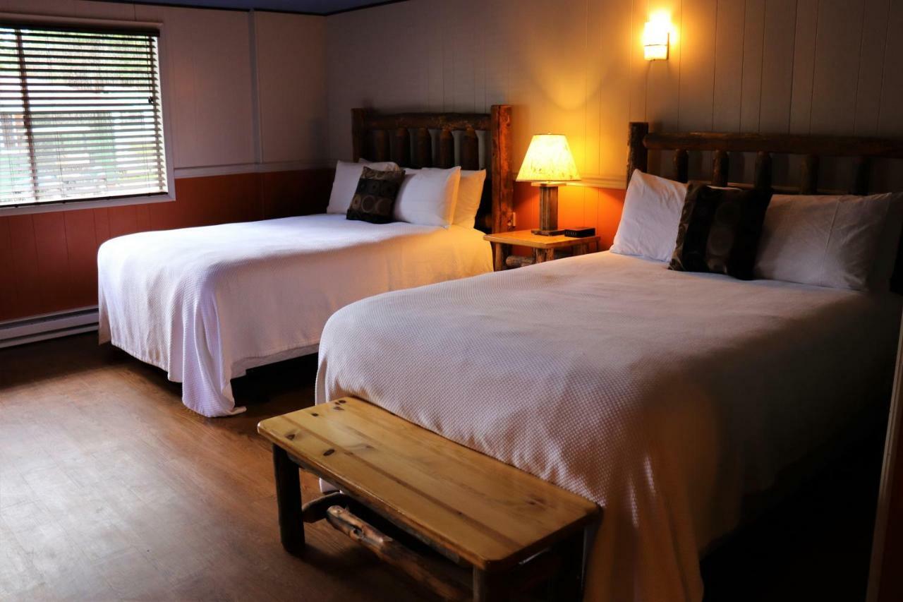 Lone Fir Resort Cougar エクステリア 写真
