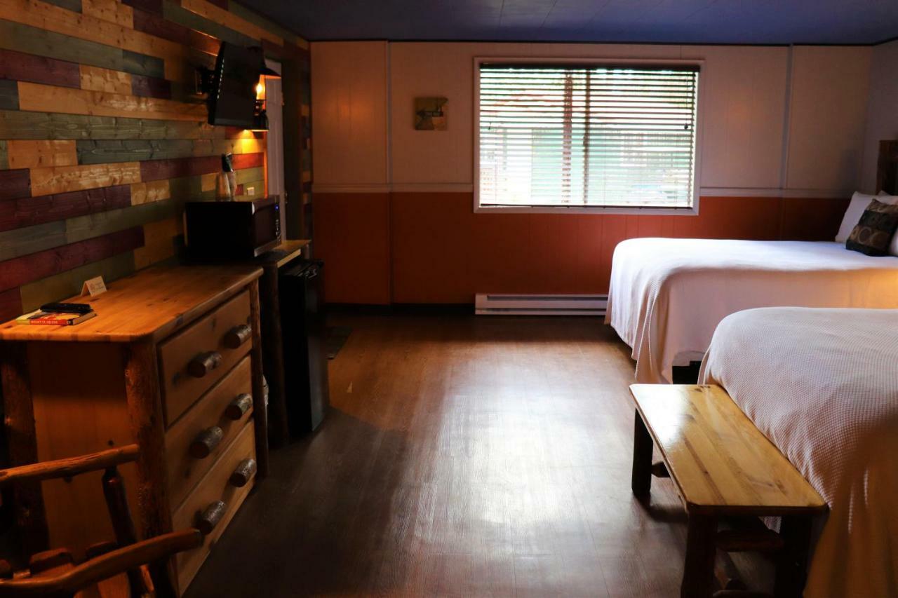 Lone Fir Resort Cougar エクステリア 写真