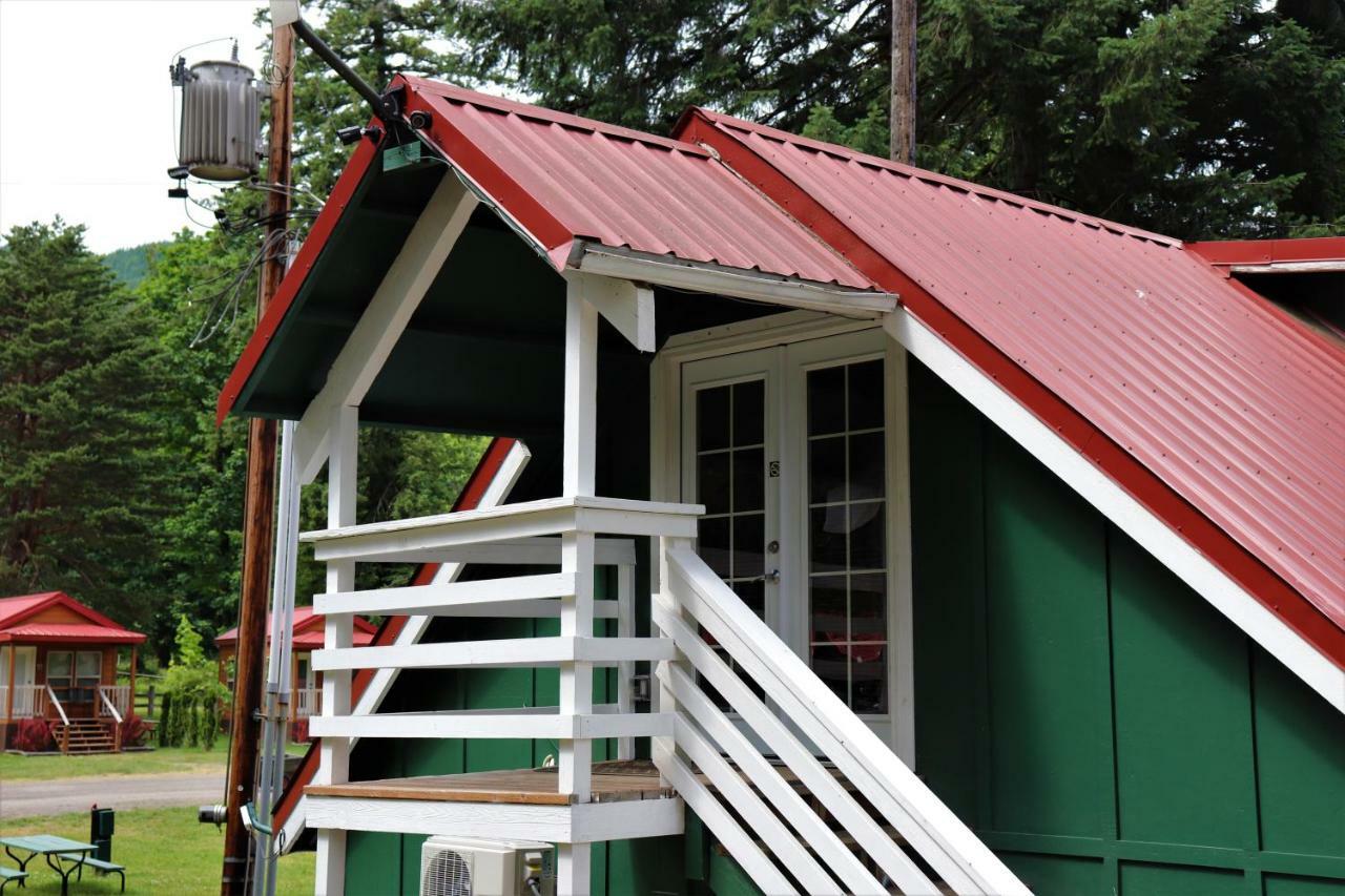 Lone Fir Resort Cougar エクステリア 写真
