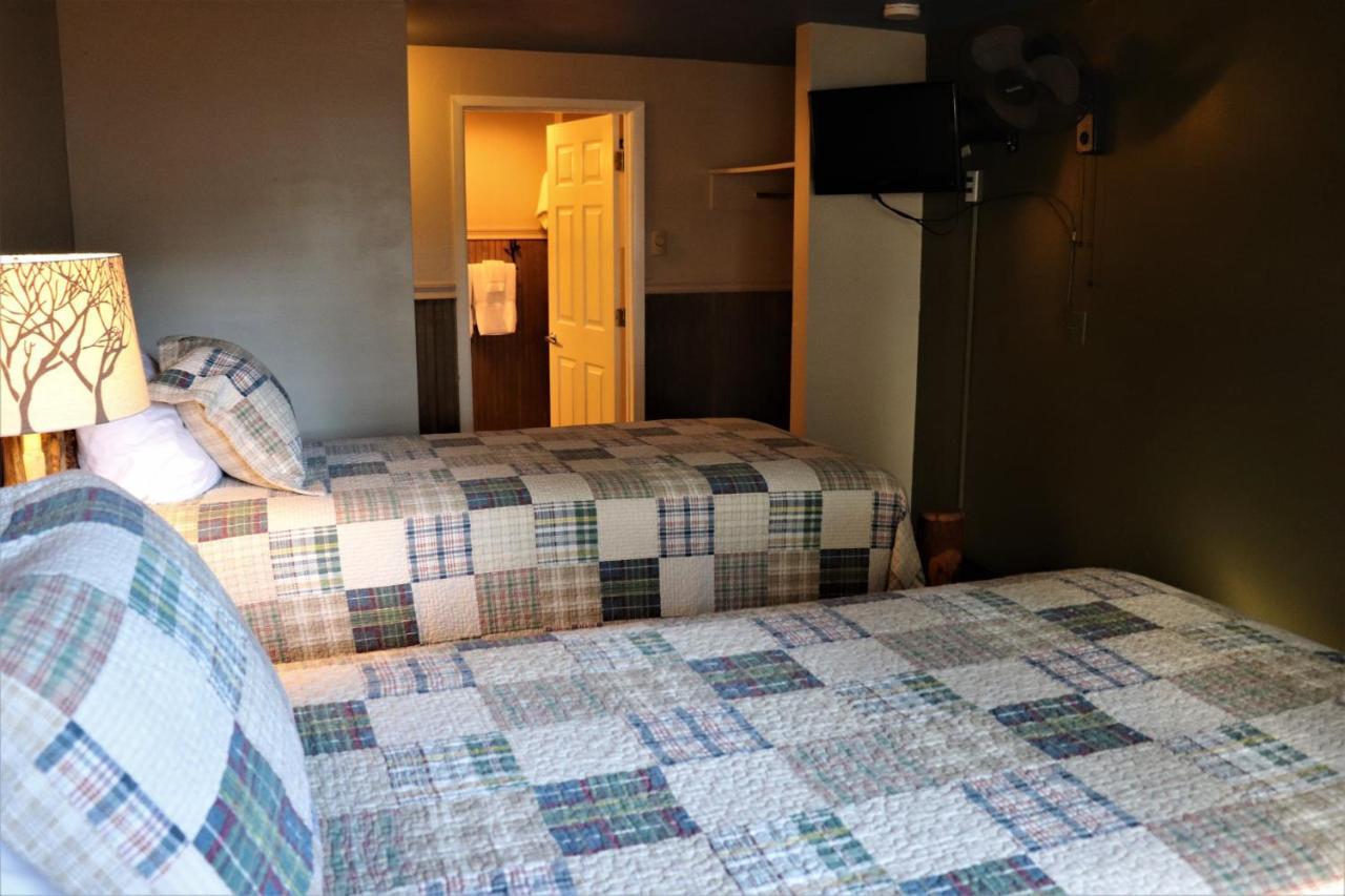 Lone Fir Resort Cougar エクステリア 写真